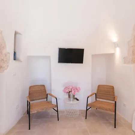 Trulli Scacciapensieri With Pool Ceglie Messapica