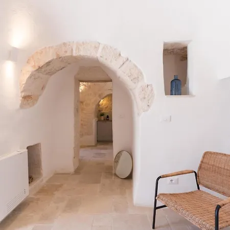 Trulli Scacciapensieri With Pool Ceglie Messapica