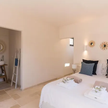 Trulli Scacciapensieri With Pool Casa de Férias