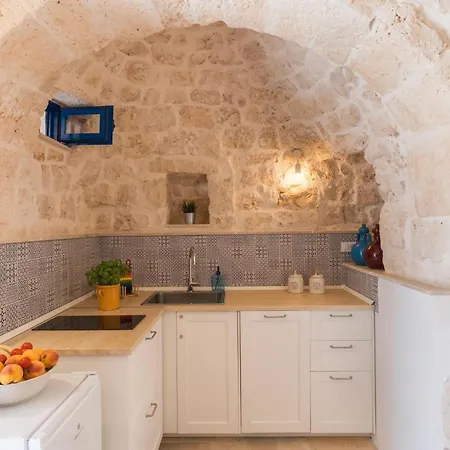 度假居 Trulli Scacciapensieri With Pool *