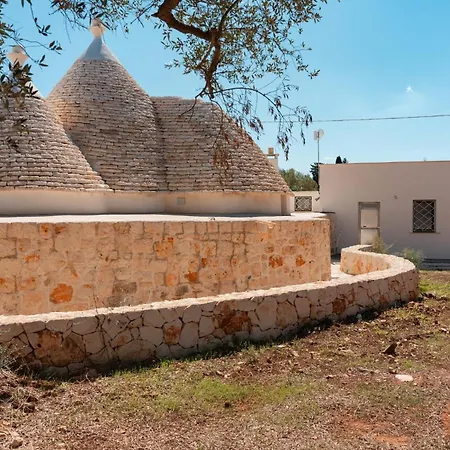 Trulli Scacciapensieri With Pool 度假居